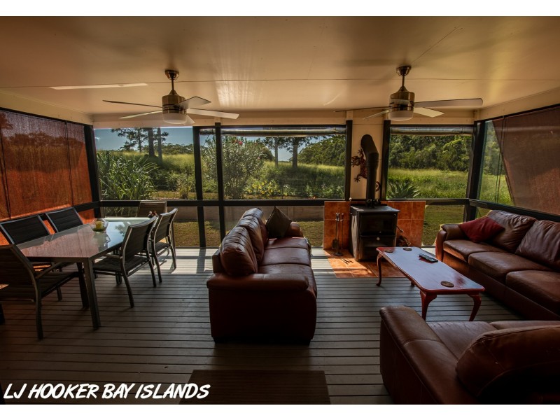 9 Carnation Court, Russell Island QLD 4184