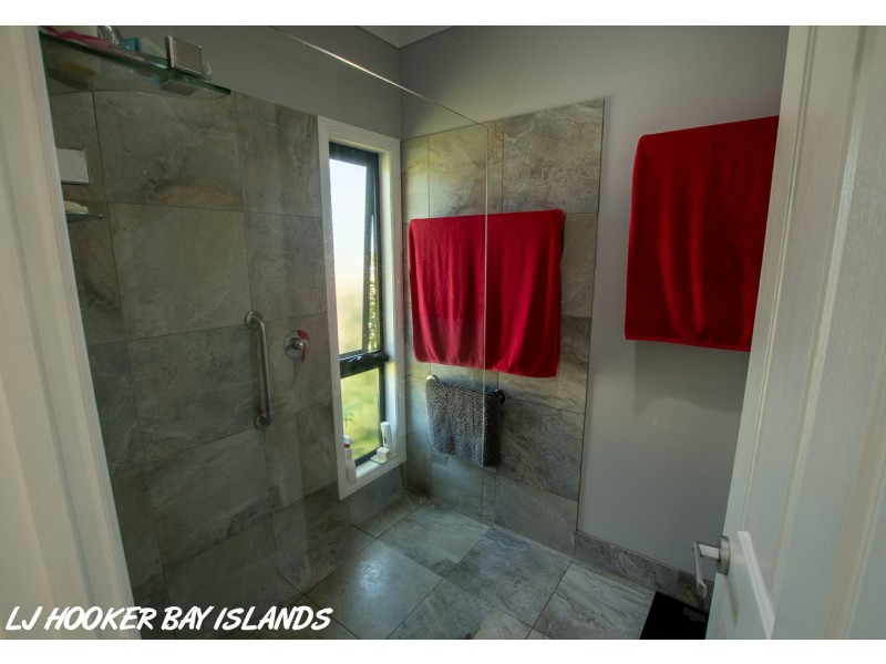 9 Carnation Court, Russell Island QLD 4184