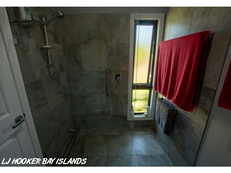 9 Carnation Court, Russell Island QLD 4184