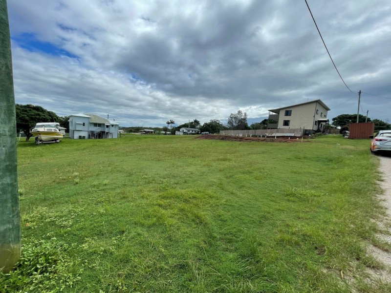 6 DAHLIA STREET, Russell Island QLD 4184