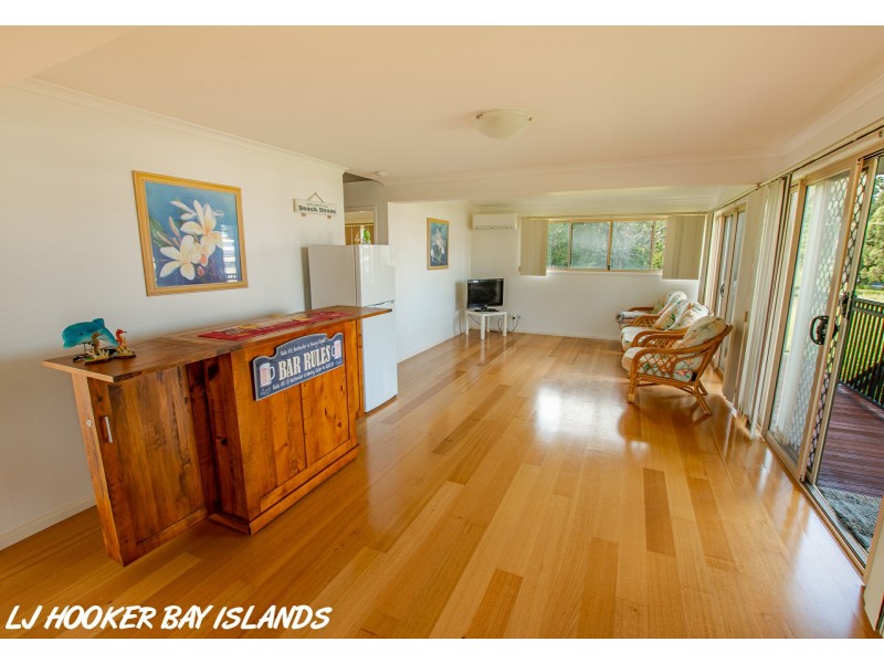 5 ZEPHYR STREET, Russell Island QLD 4184