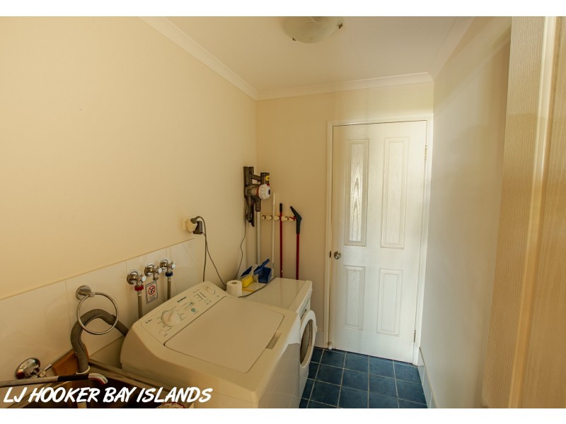 5 ZEPHYR STREET, Russell Island QLD 4184
