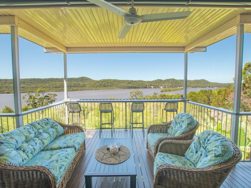 125 Wahine Drive, Russell Island QLD 4184