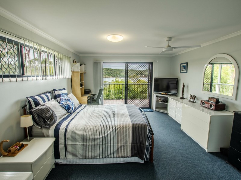 125 Wahine Drive, Russell Island QLD 4184