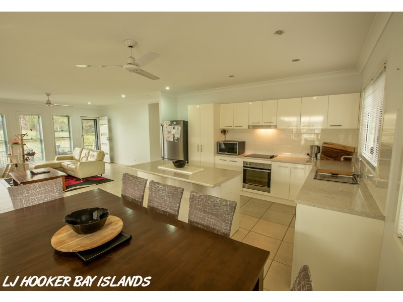 22 Wakehill Road, Russell Island QLD 4184