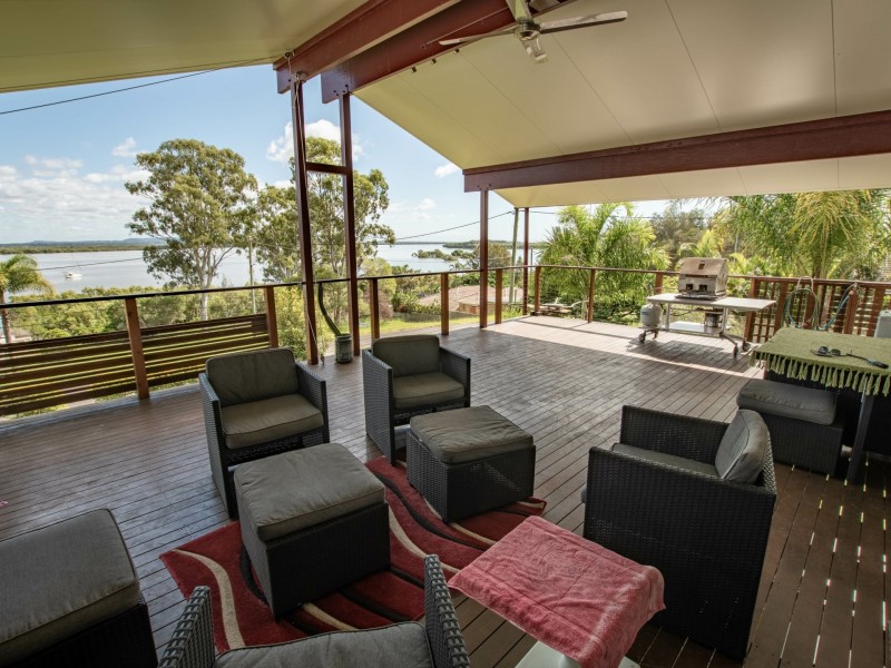 117 Palm Beach Road, Russell Island QLD 4184