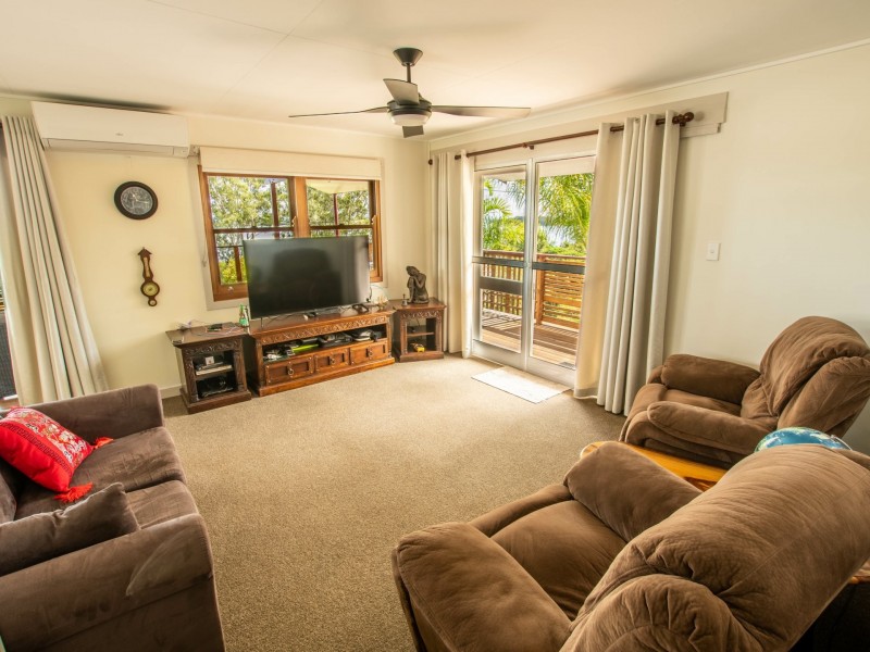117 Palm Beach Road, Russell Island QLD 4184