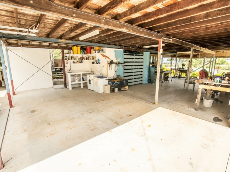 117 Palm Beach Road, Russell Island QLD 4184