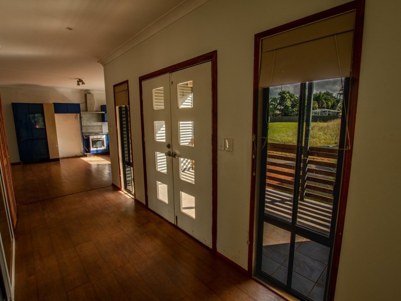 12 Harvey Street, Russell Island QLD 4184
