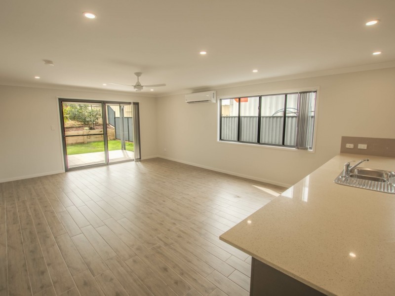 29 Roebuck Rd, Russell Island QLD 4184