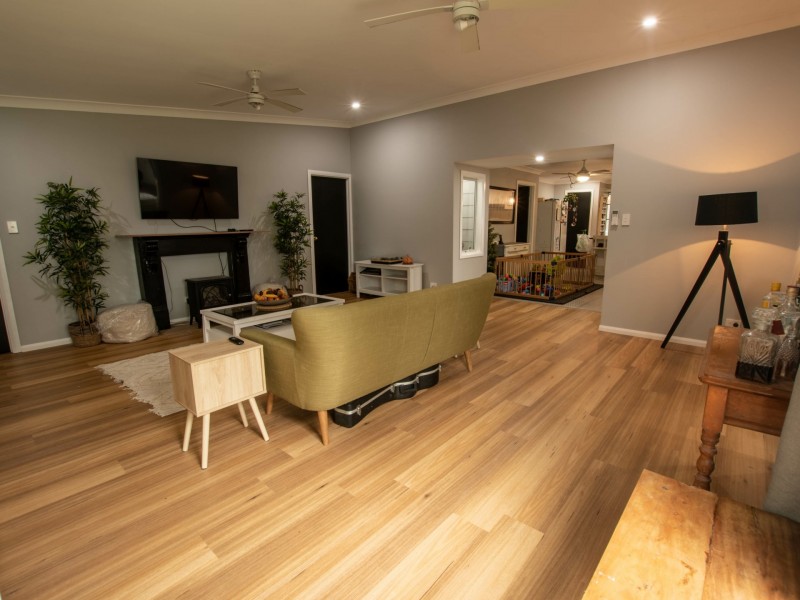 24 Yacht Street, Russell Island QLD 4184