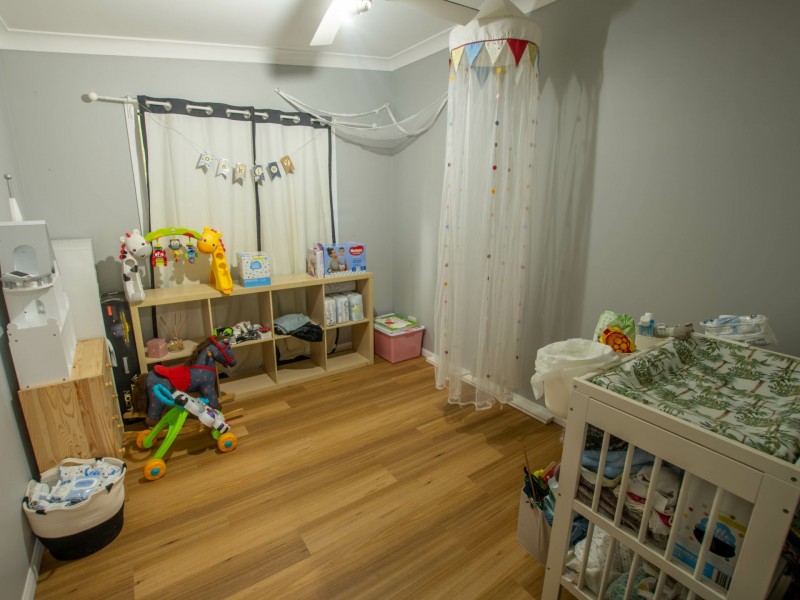 24 Yacht Street, Russell Island QLD 4184