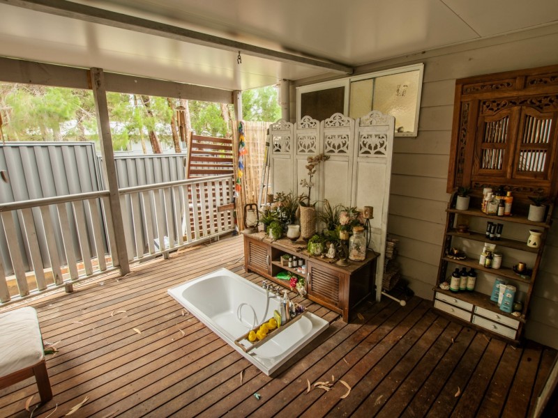 24 Yacht Street, Russell Island QLD 4184