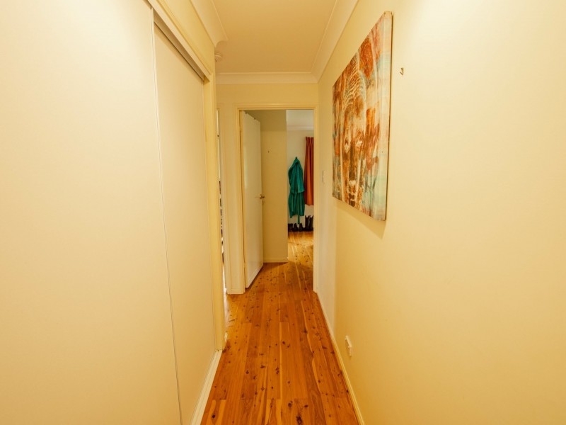 15 Borrows Street, Russell Island QLD 4184