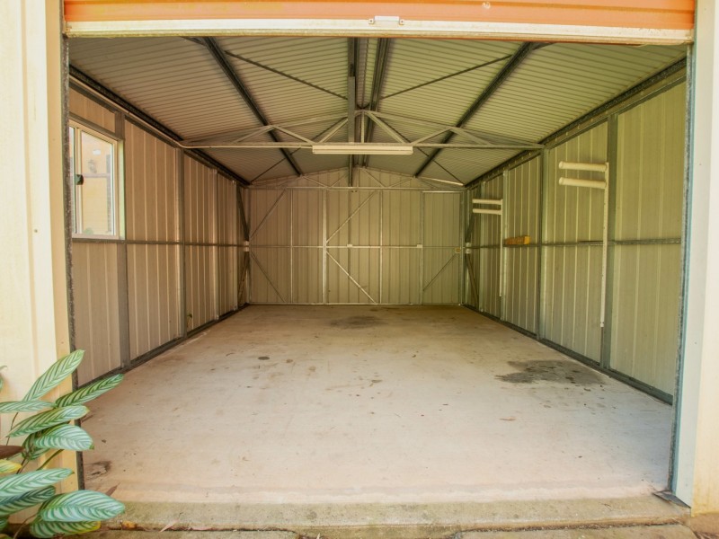 15 Borrows Street, Russell Island QLD 4184