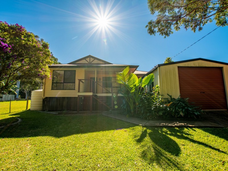 15 Borrows Street, Russell Island QLD 4184