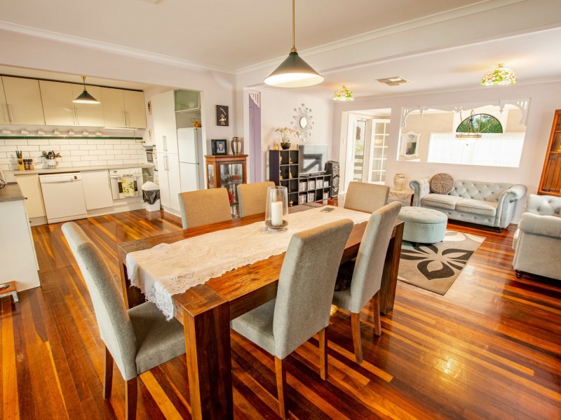 96 Crescent Drive, Russell Island QLD 4184