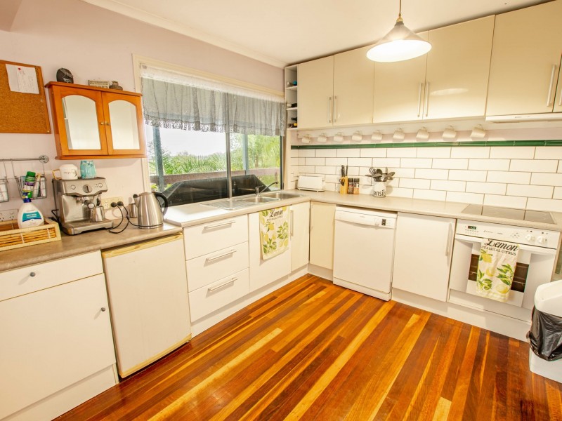 96 Crescent Drive, Russell Island QLD 4184