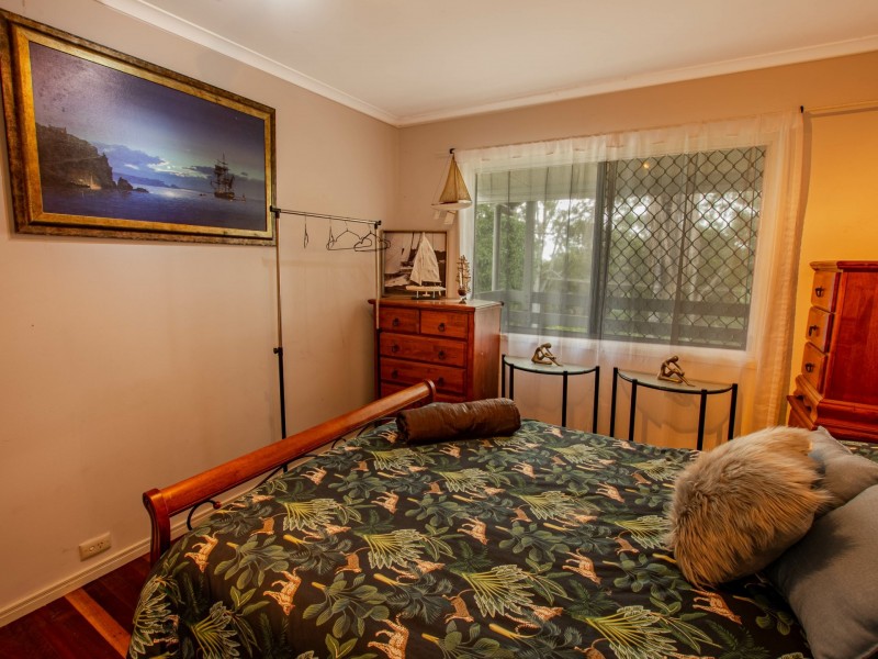 96 Crescent Drive, Russell Island QLD 4184