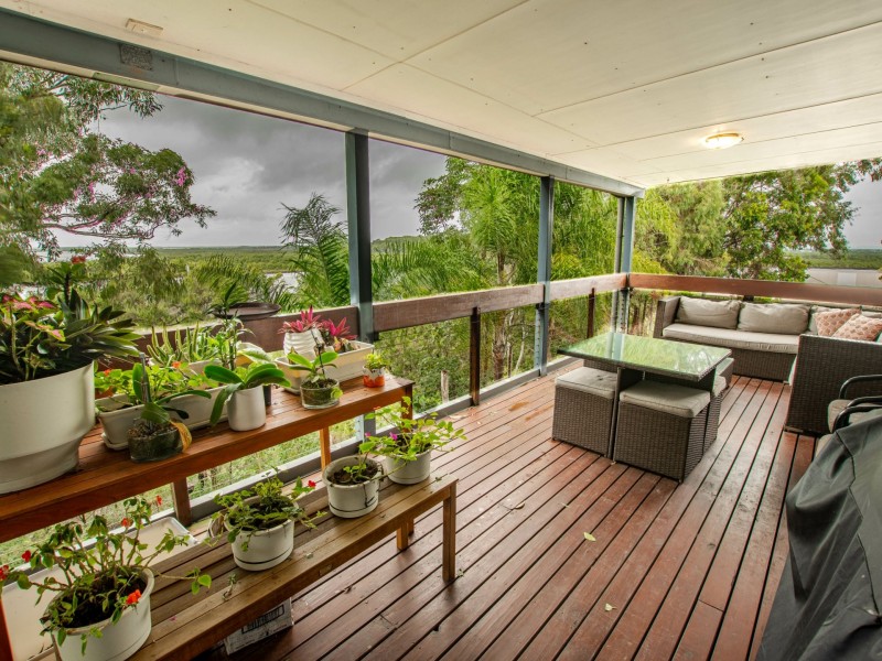 96 Crescent Drive, Russell Island QLD 4184