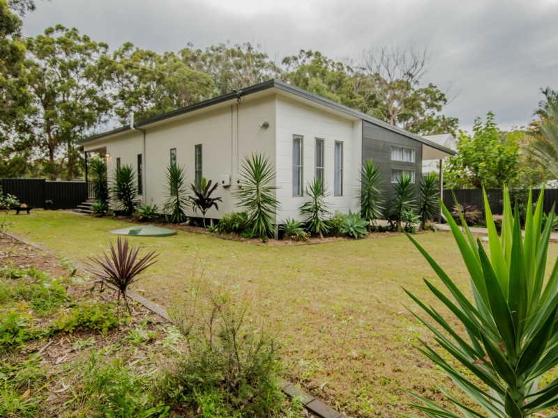 65 Bradman Street, Russell Island QLD 4184