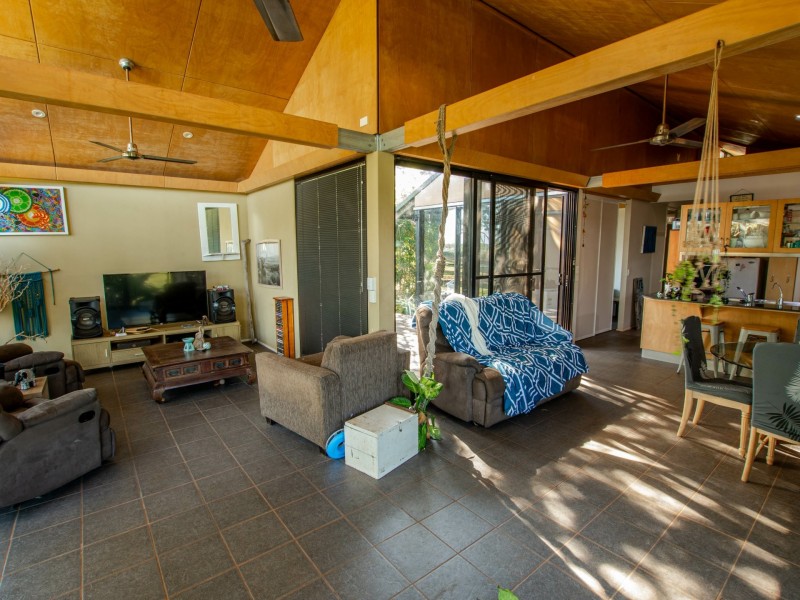 14 Thompson Esp, Russell Island QLD 4184