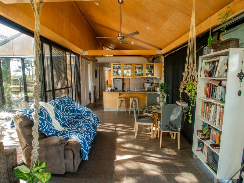 14 Thompson Esp, Russell Island QLD 4184