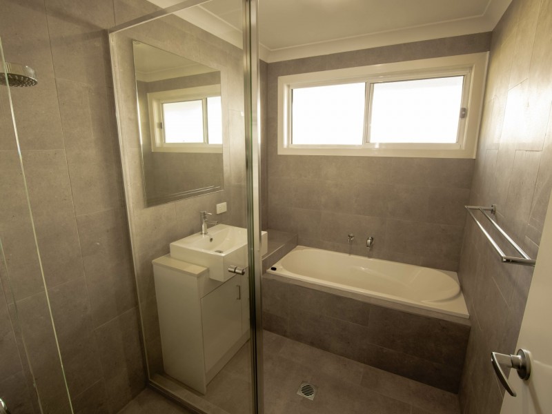 50 Tenanne Street, Russell Island QLD 4184