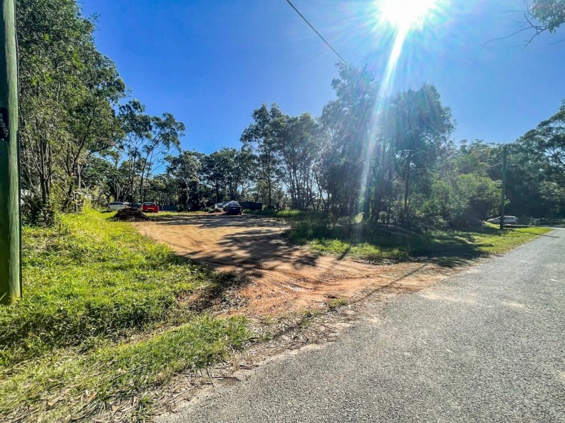 4 Cowderoy Drive, Russell Island QLD 4184