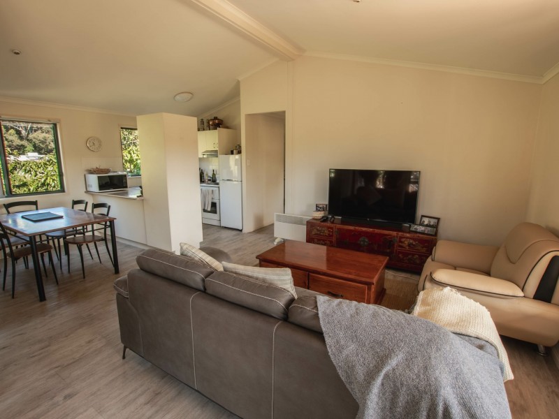 60 LAUREL STREET, Russell Island QLD 4184