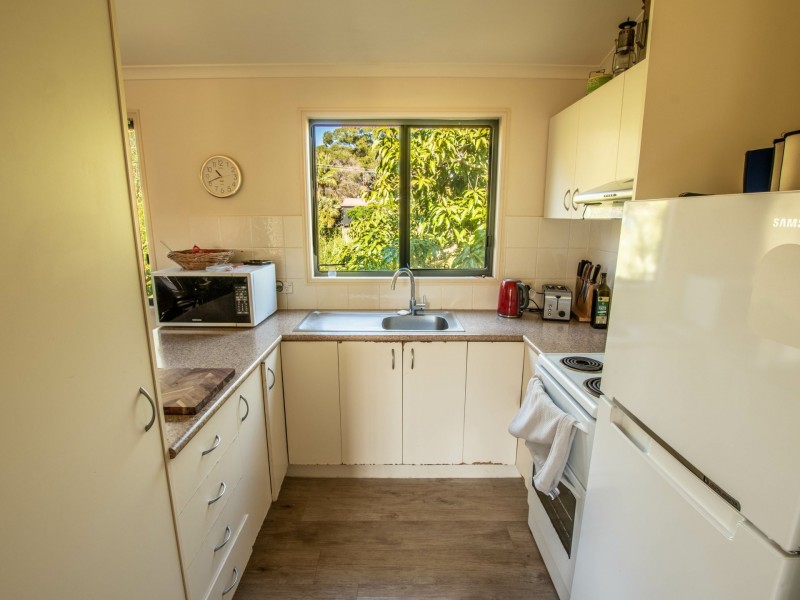 60 LAUREL STREET, Russell Island QLD 4184