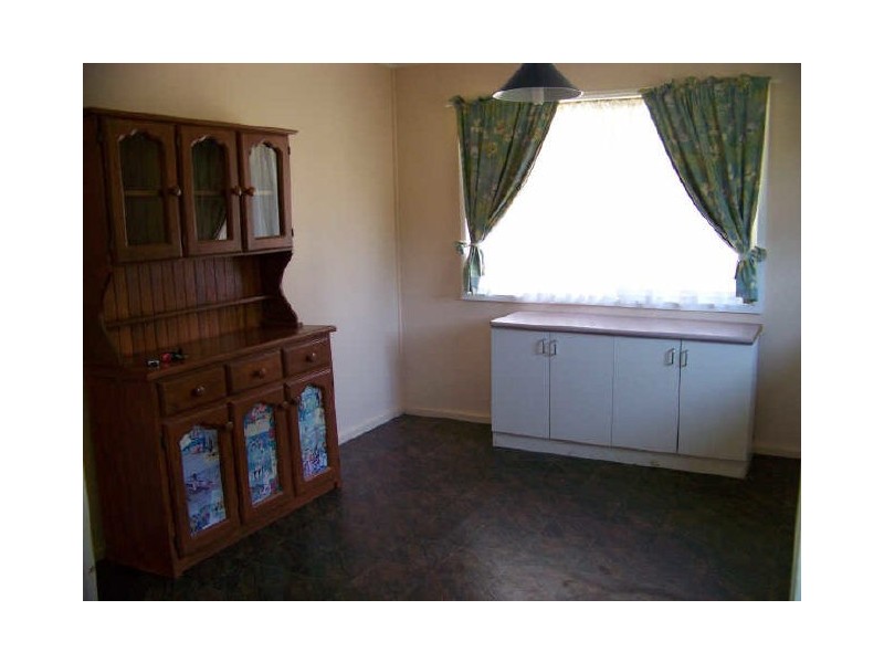 4 Sundown Road, Russell Island QLD 4184