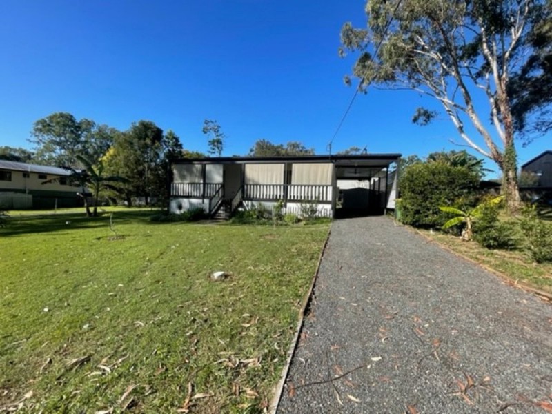 31 Jasper Street, Russell Island QLD 4184