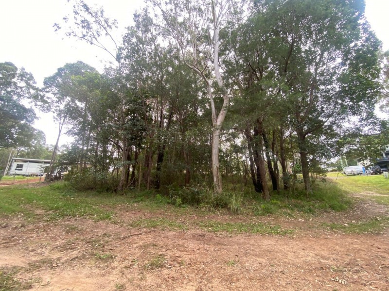 6 VICTORIA AVE, Russell Island QLD 4184