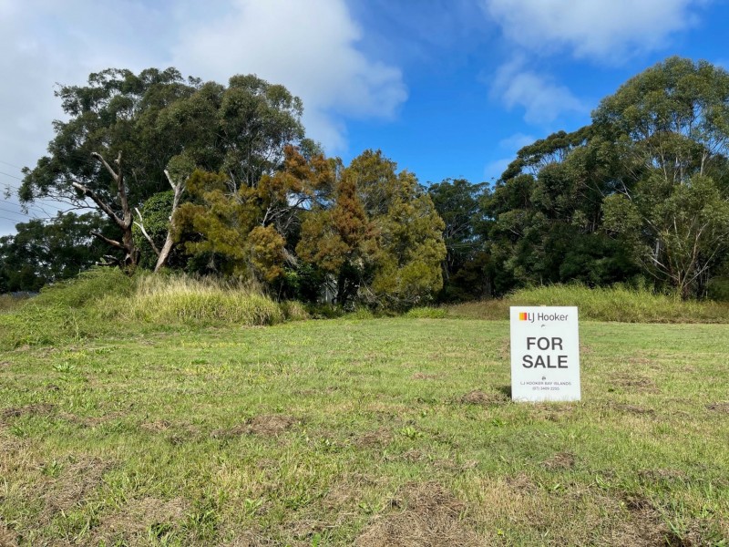 6 YAWL STREET, Russell Island QLD 4184