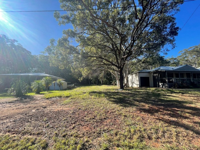 259 centre road, Russell Island QLD 4184