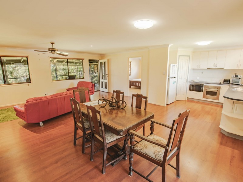 24-26 Banksia Street, Russell Island QLD 4184