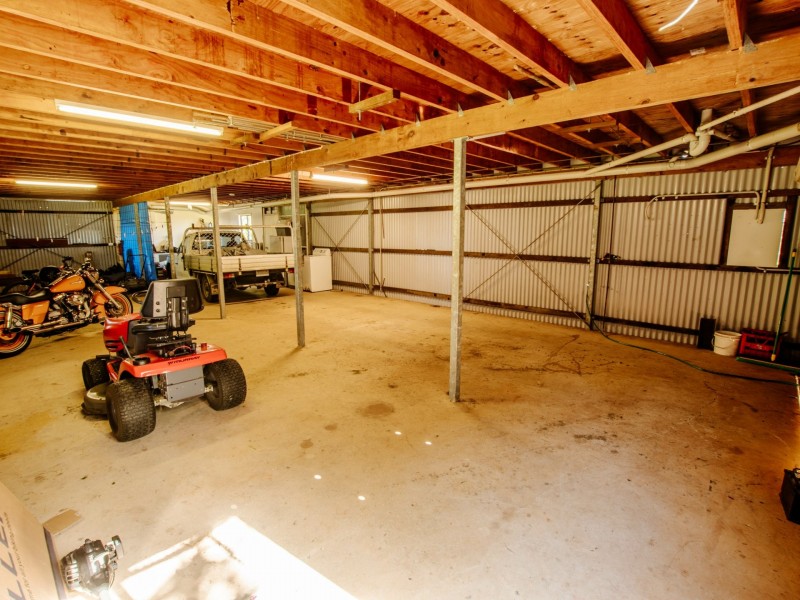 24-26 Banksia Street, Russell Island QLD 4184