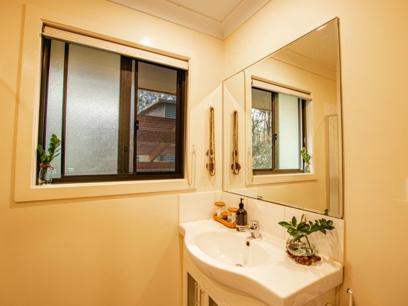 15 Darling Street, Russell Island QLD 4184