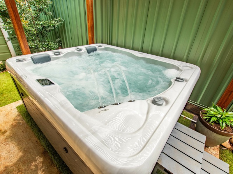 15 Darling Street, Russell Island QLD 4184