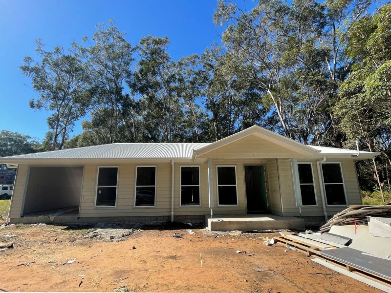 11 Trevanna Avenue, Russell Island QLD 4184