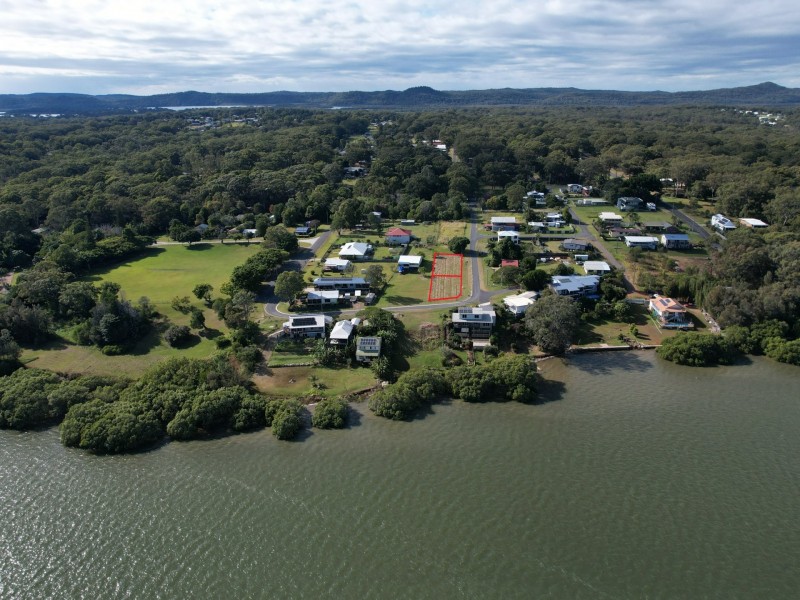 29- Mark Road, Russell Island QLD 4184
