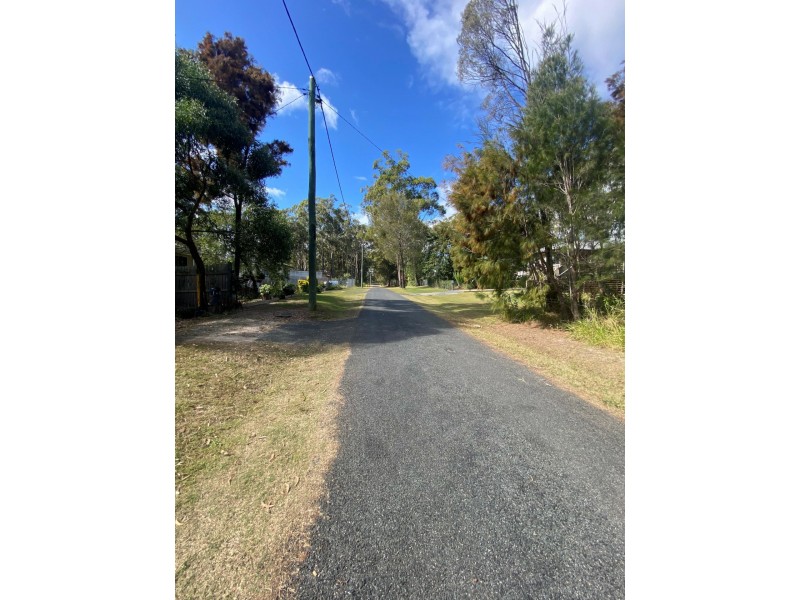 4 Sapphire, Russell Island QLD 4184