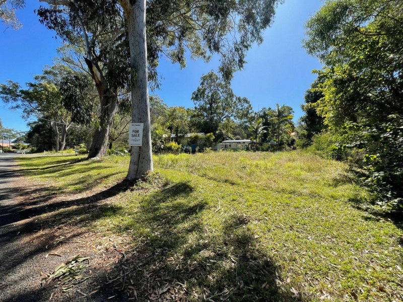 15 DEENYA PARADE, Russell Island QLD 4184