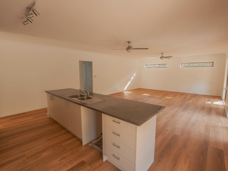 30 Rampart Dve, Russell Island QLD 4184
