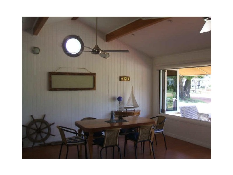 Russell Island QLD 4184