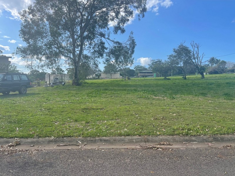 31 Waratah St, Russell Island QLD 4184