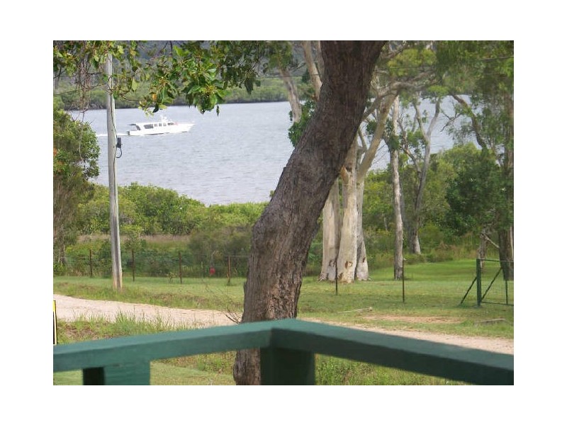 Russell Island QLD 4184