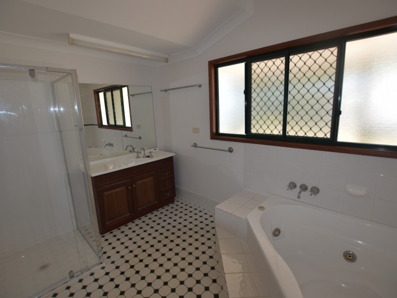 9-17 Sundown Road, Russell Island QLD 4184