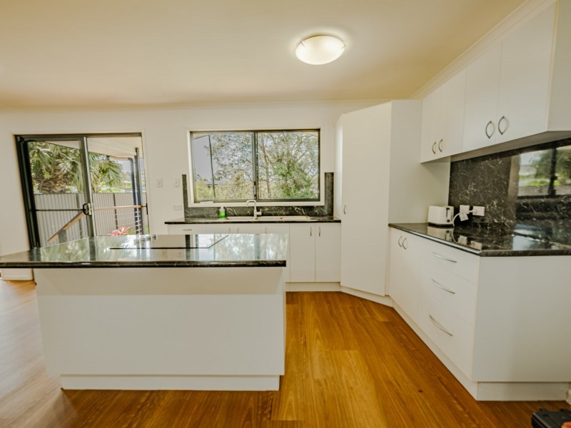 8 Taylor, Russell Island QLD 4184